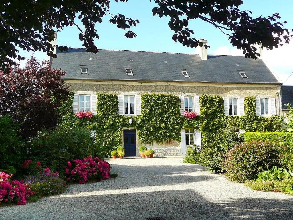 Roulage Ferme 18Eme Normandie Plage Longueville  ภายนอก รูปภาพ
